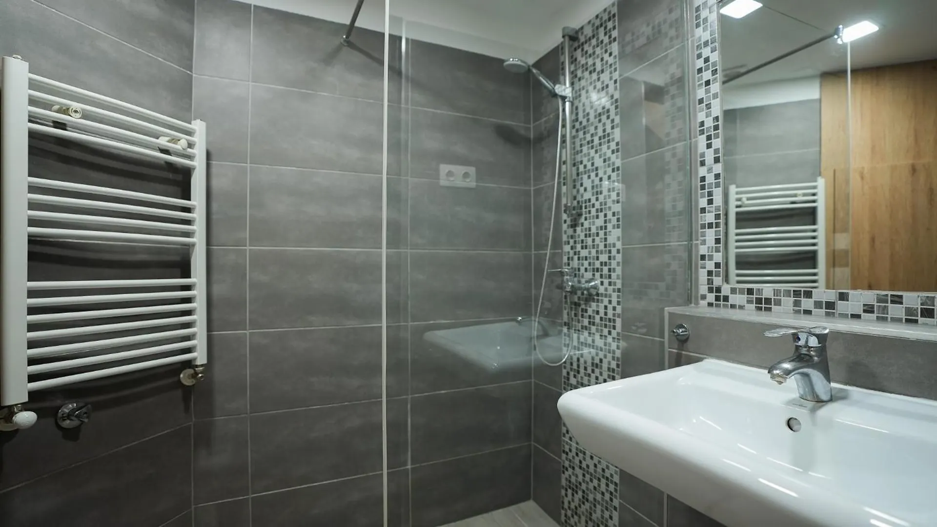 Instant Ruinbar Central Premium Apartment J Budapest